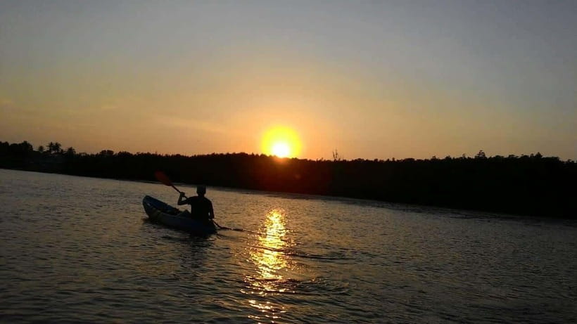 Krabi: Ao Thalane Sunset Kayak adventure (group of 10 max) - The 3 p.m. pickup from Ao Nang, Krabi Town, or Klongmuang