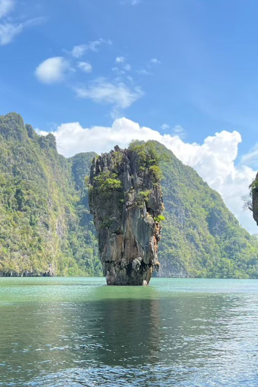 Krabi: Premium James Bond Island Speedboat & Canoe Trip - James Bond Island and Ko Tapu: famous, photogenic, and busy