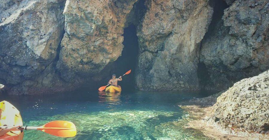 La Herradura: Maro Cliffs Kayak and Snorkeling Tour - Setting out from Kayak AWA La Herradura