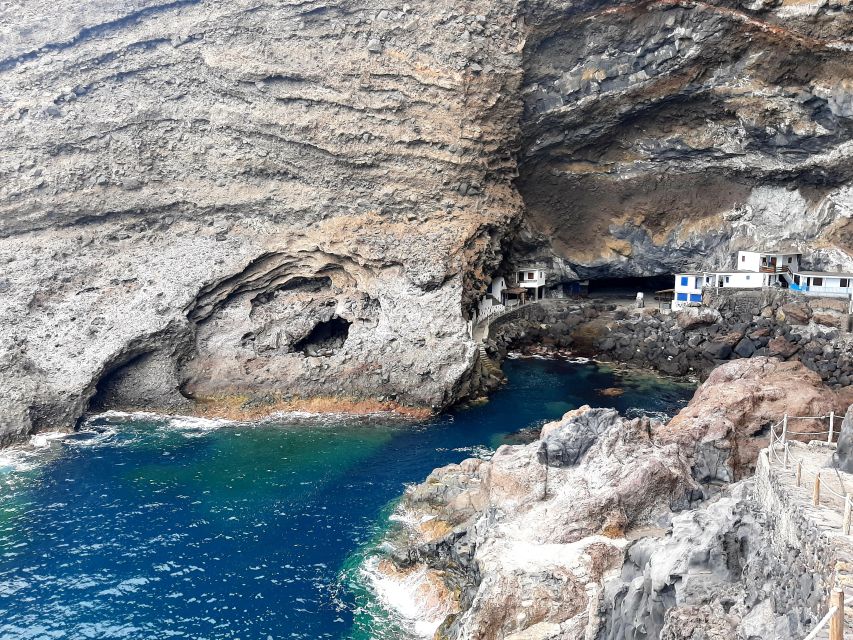 La Palma: Cueva Bonita Kayaking Tour - The briefing makes the water time easier
