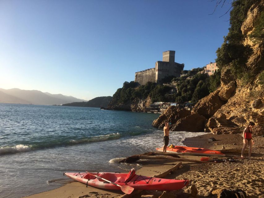 La Spezia: Sunset Kayak & Caves Tour w/ Swimming & Aperitif - Sea caves, coves, and photo stops