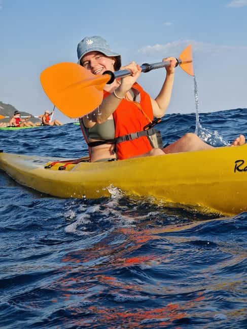 La Spezia: Sunset Kayak & Caves Tour w/ Swimming & Aperitif - Who should book this experience?