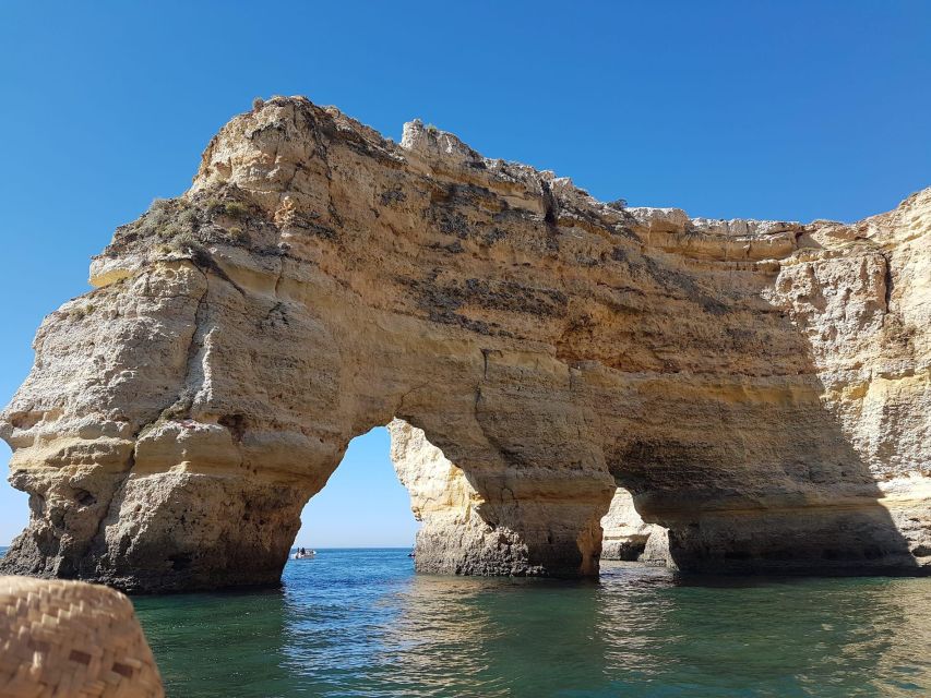 Lagoa: Benagil Caves Kayaking Tour - Starting at Praia da Marinha in Lagoa
