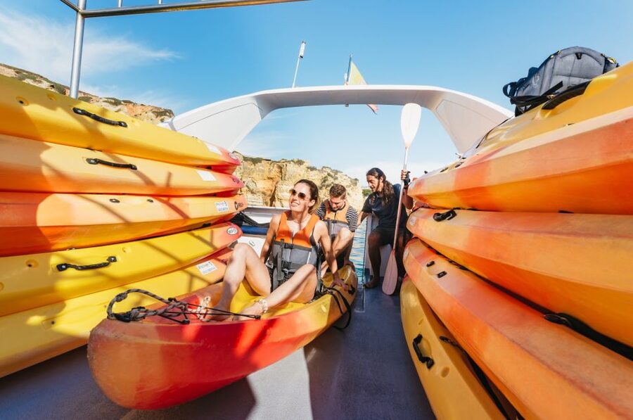 Lagos: Kayak Experience - Paddling through Ponta da Piedade