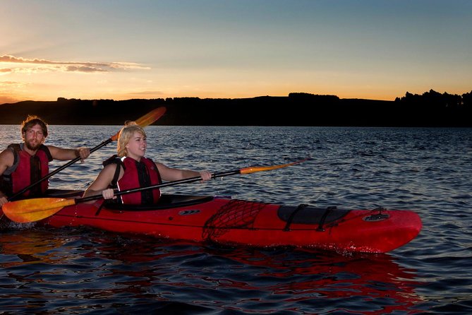 Lake Rotoiti Evening Kayak Tour including Hot Springs, Glowworm Caves and BBQ Dinner - Key points before you book