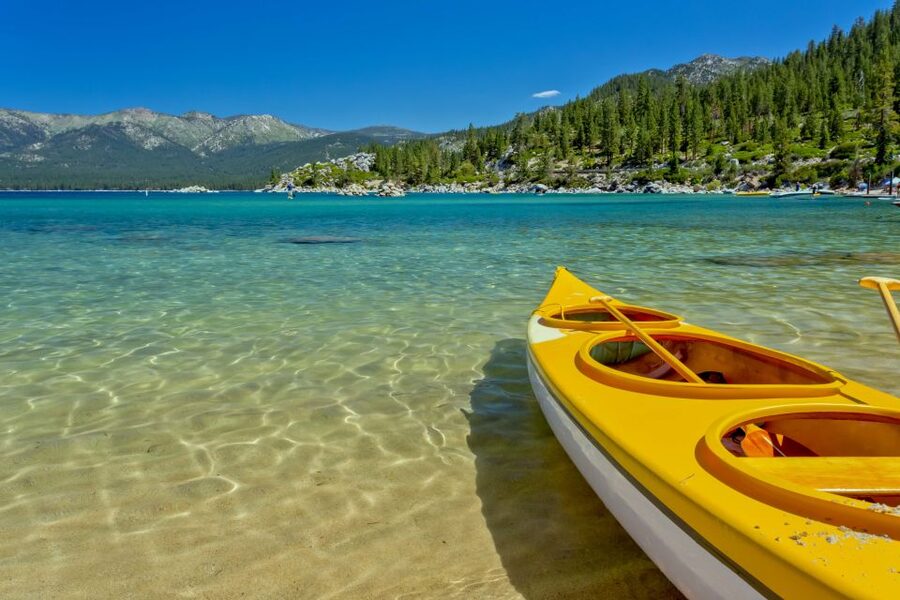 Lake Tahoe: Discover Kayaking or Paddleboarding Tour - Kayak or paddleboard: choosing your style