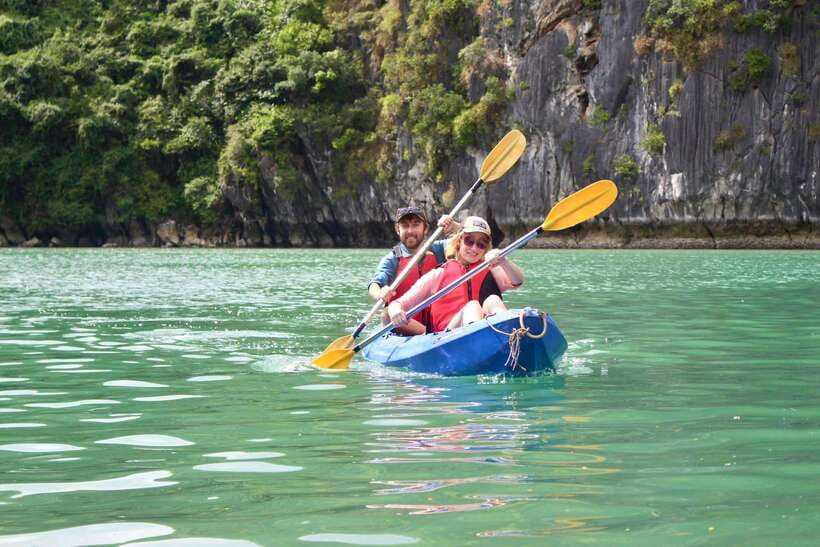 Lan Ha Bay: Bioluminescent Plankton Kayak Tour from Beo Pier - A 15-minute boat ride through Cai Beo
