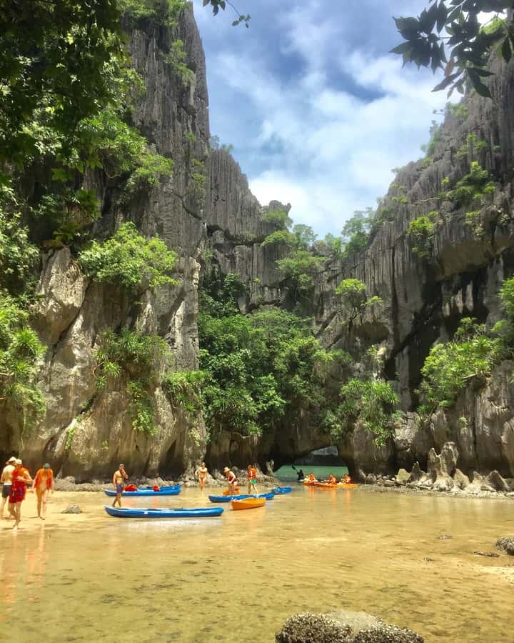 Lan Ha bay cruise and kayak (small group guaranteed) - Sunset on the return to Cat Ba