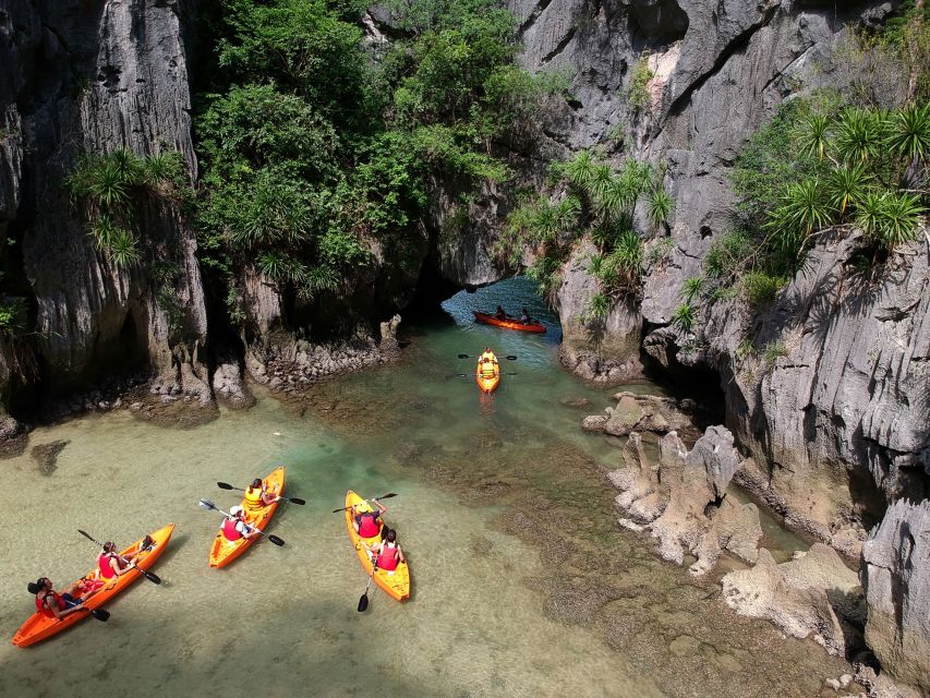 Lan Ha Bay: Kayaking and Cruise - The 8 AM start and floating fishing village