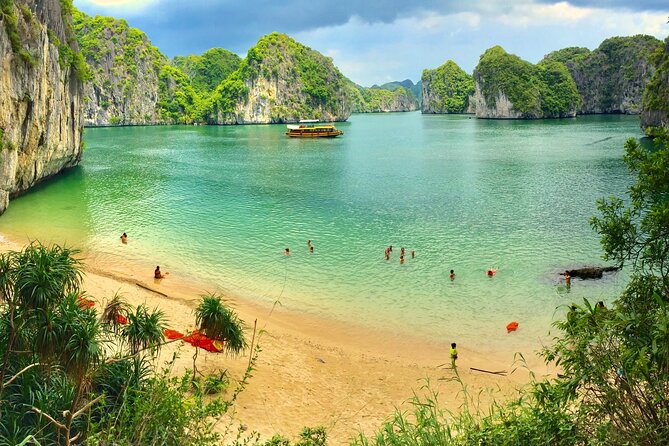Lan Ha - Ha Long bay with local experts (small group guaranteed) - Vietnamese lunch off Ong Cam Islet