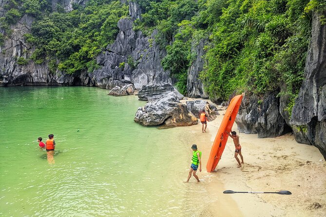 Lan Ha - Ha Long bay with local experts (small group guaranteed) - Southern Ha Long Bay, where the boats thin out