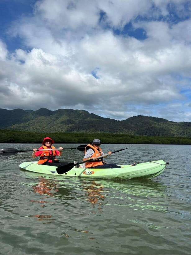 Langkawi: Kayaking Adventure and Swimming - Paddling through the two-hour mangrove route