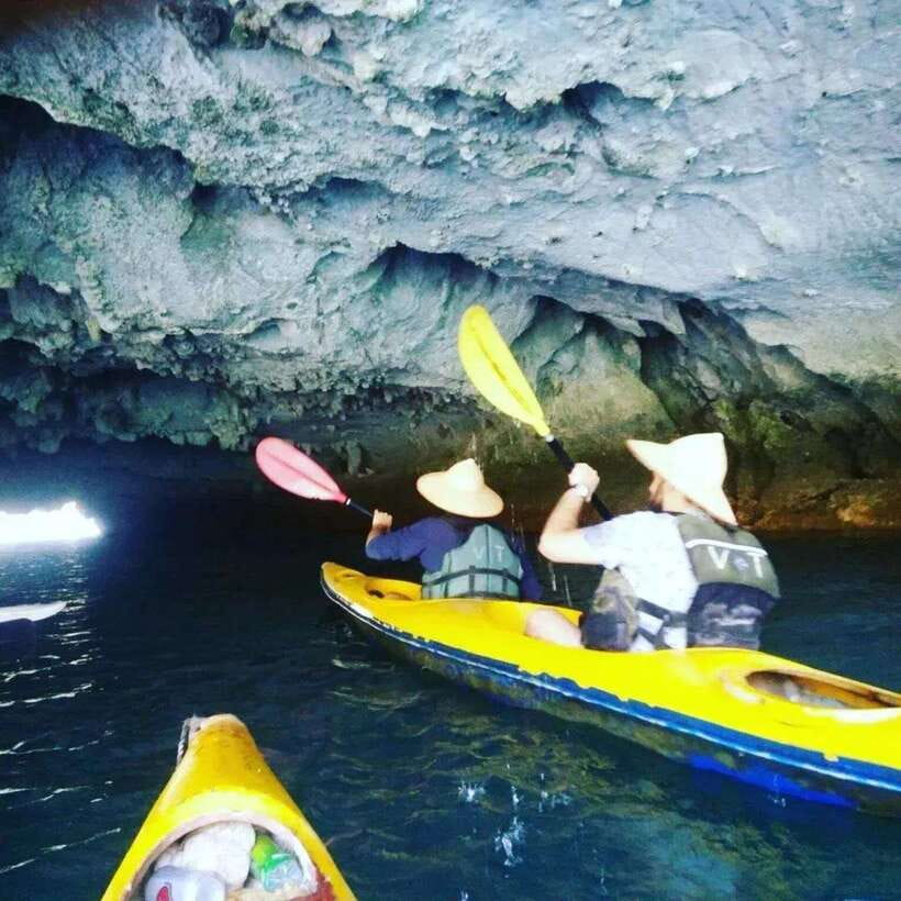 LanHa Bay : Kayaking at night see bioluminescent plankton - 4:30 p.m. pickup and the short ride to Ben Beo