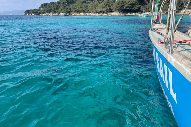 Lérins Islands Sailing Discovery, snorkeling and paddle SUP - Leaving Antibes aboard a small sailing boat