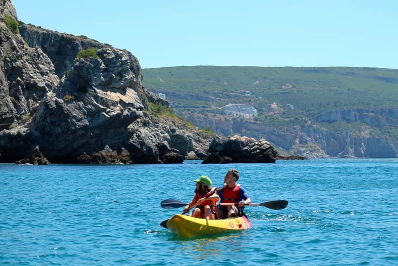 Lisbon: Arrabida Park Kayak Tour with Beach Picnic - Key things to know before you book