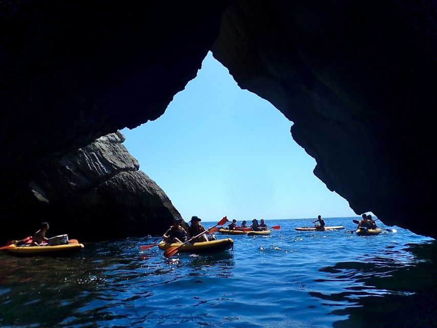 Lisbon: Full-Day Sesimbra Kayak Tour with Picnic - Guides, Group Size, and Overall Mood