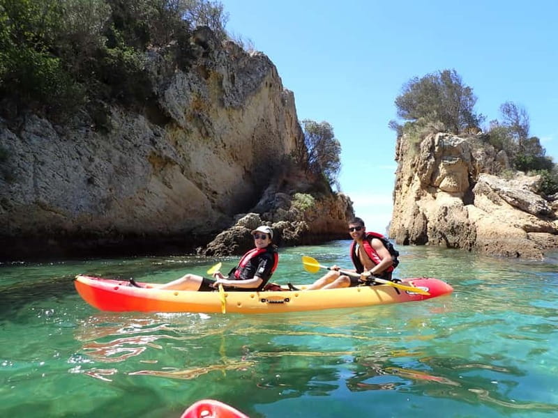 Lisbon: Kayaking & Snorkeling Tour with photos included - Starting in Sesimbra and getting oriented