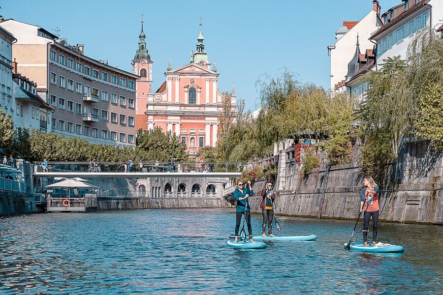 Ljubljana: Stand-Up Paddle Boarding Tour - Paddling toward Ljubljana’s famous bridges