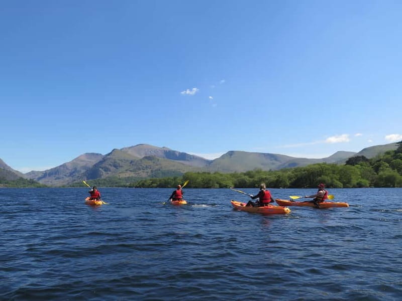 Llanberis: Llyn Padarn Kayak Rental with Equipment - Facilities that make the outing easier