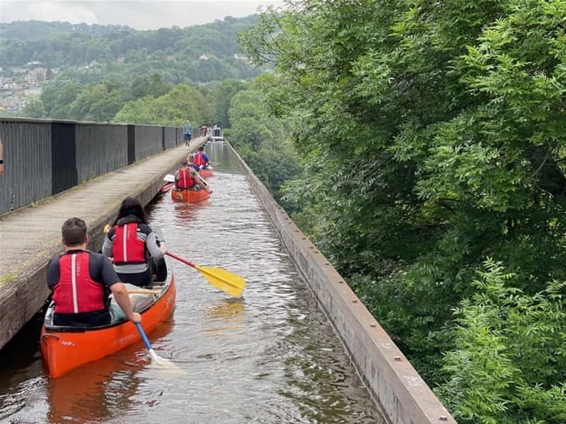 Llangollen: Aqueduct Canoe Tour Adventure - A 15-minute transfer to the canal
