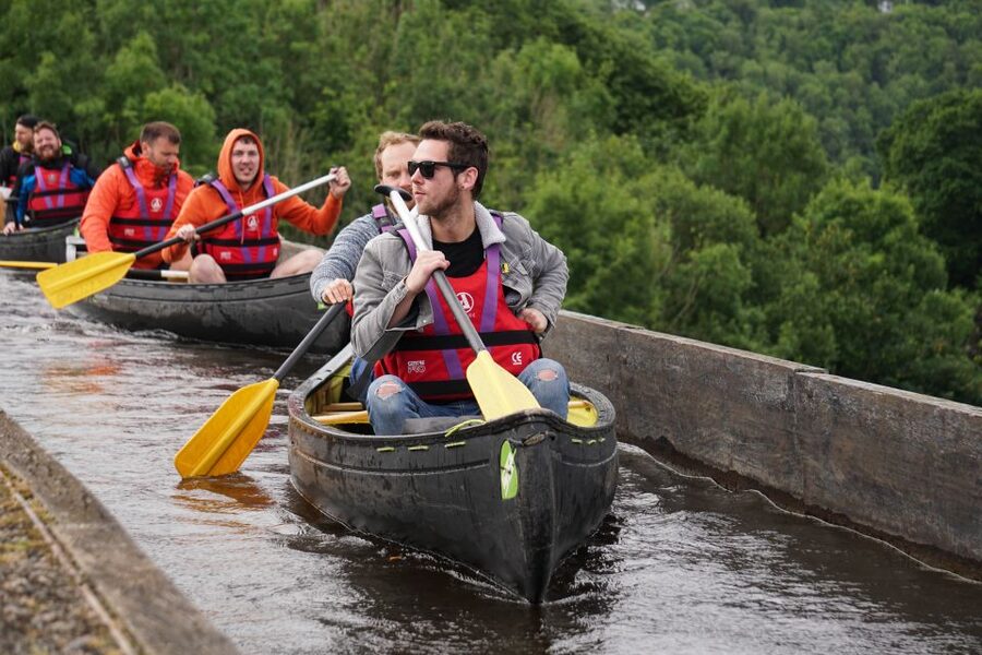Llangollen: Guided Aqueduct Canoe Tour - Why this canal trip feels different