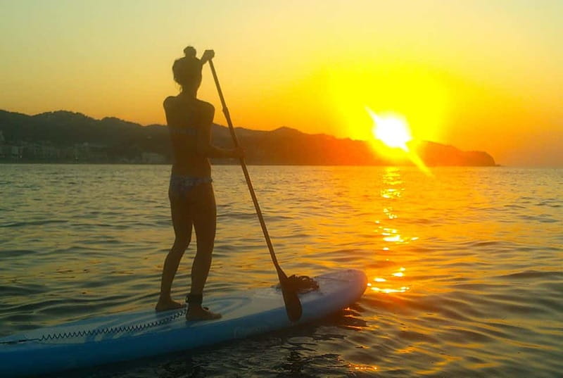 Lloret de Mar: Sunrise Paddle Board Ride with Instructor - Key points to know before sunrise