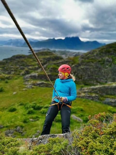 Lofoten: Full Day Combo tour, (kayaking and rappelling) - The Short Mountain Walk