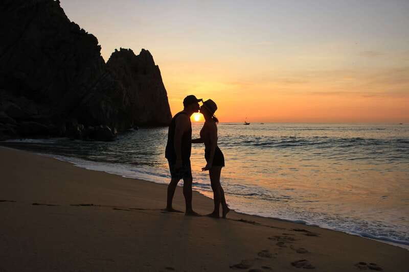 Los Cabos: Kayak to The Arch & Snorkel + Transport & Photos - Cannery Beach briefing and kayak launch