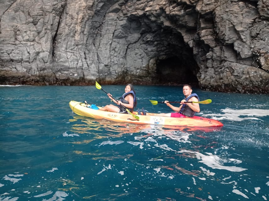 Los Cristianos: Kayak & Snorkel Tour with turtles and photos included - Montaña de Guaza and the wildlife watch
