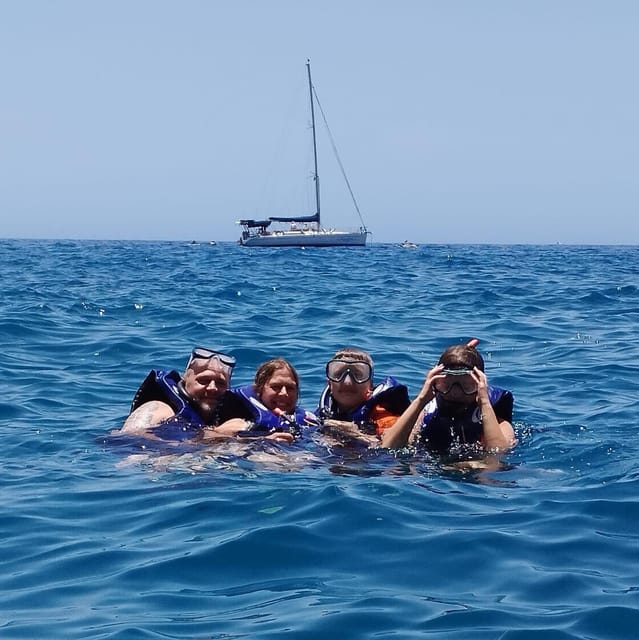 Los Cristianos: Kayak & Snorkel Tour with turtles and photos included - Practical tips for a smoother outing