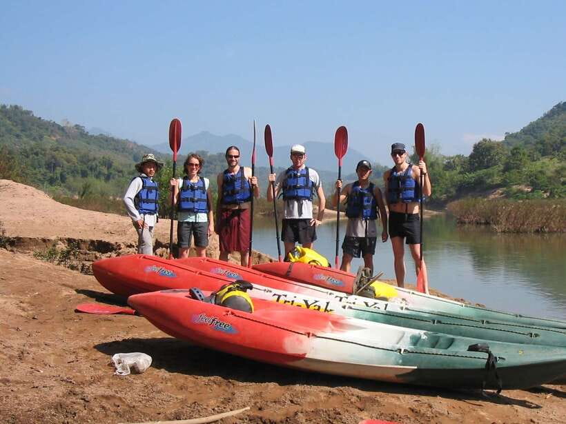 Luang Prabang: Kayak Tour to Pak Ou Caves - A short Mekong paddle and a surprisingly good lunch
