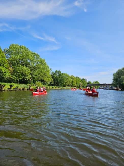 Lübeck's old town by canoe: explore and circumnavigate on your own - Paddling clockwise around the Stadttrave
