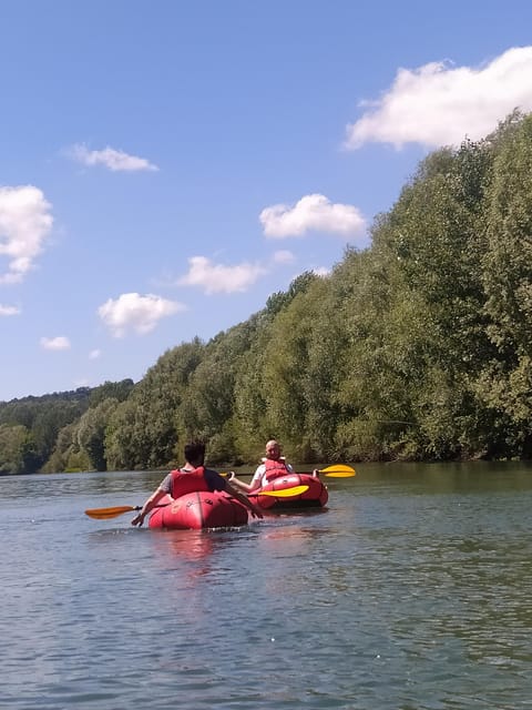 Lucca: escursione soft in Canoe - About one hour on the Serchio River
