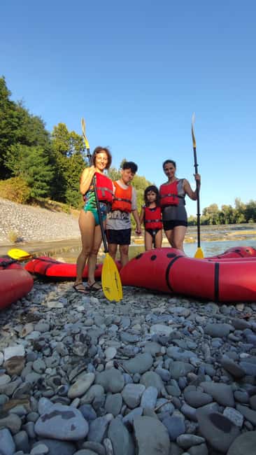 Lucca: Family-Friendly Kayaking Tour with Aperitif - A river outing just beyond Lucca’s walls