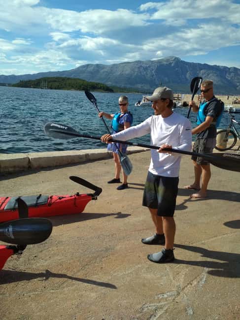 Lumbarda - Sunset Kayak Tour with a Picnic - Wine and Sweets - Key points to know before booking