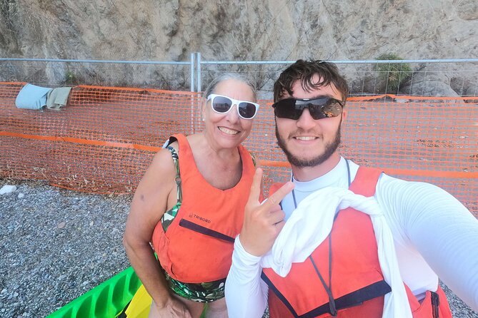 Maiori: Kayaking & Snorkeling tour along the Amalfi Coast - Villas set into the cliffs
