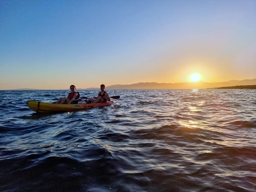Mallorca: Kayak Sunset Tour from Ca'n Pastilla Beach - Returning to shore for a drink and tapa