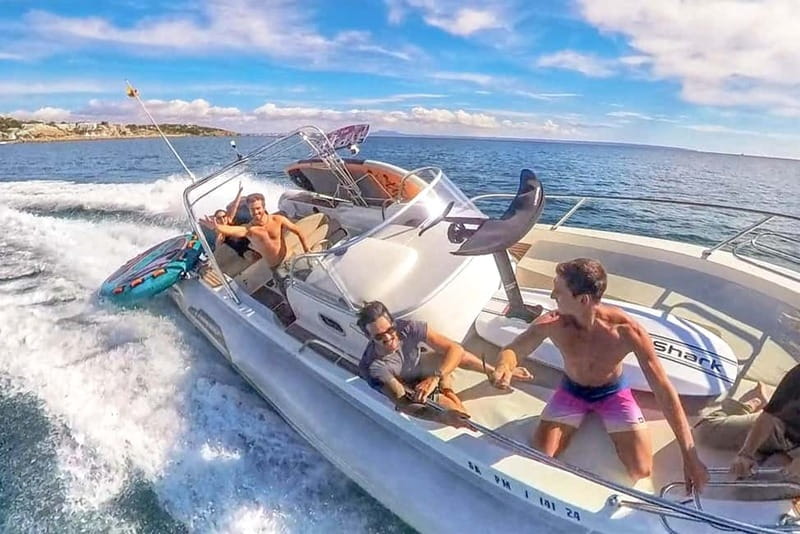 Mallorca: Private Watersports Boat. LUNCH Drinks SUP, Tubing - Captains and communication