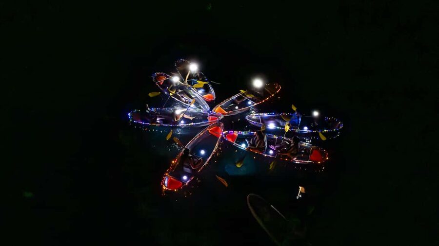 Malta: Illuminated Night Kayak Tour - Glow In The Dark - What the guide adds to the experience
