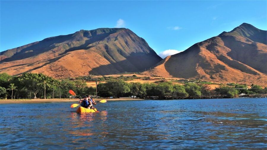 Maui: West Side Discovery Kayak & Snorkel from UKUMEHAME - Starting at Ukumehame Beach State Park
