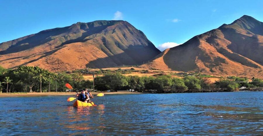 Maui: West Side Discovery Kayak & Snorkel from UKUMEHAME - Paddling the Olowalu or Ukumehame Coastline