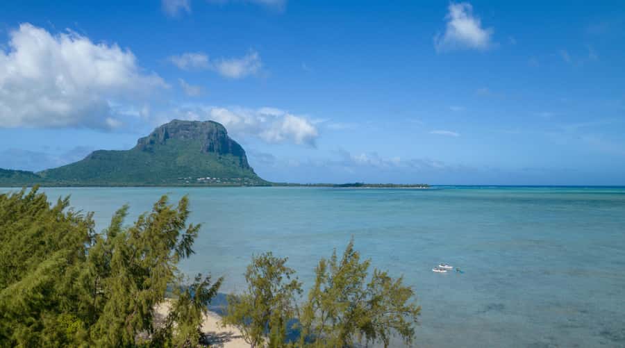Mauritius: Guided Kayak tour to Benitiers Island - Crystal Rock and the 30-minute pause