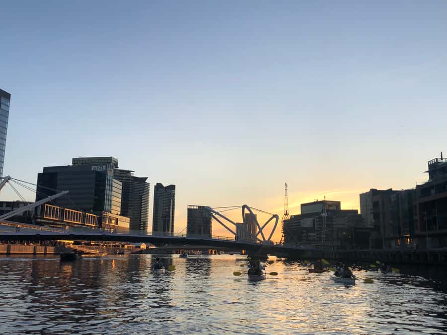 Melbourne: Sunset Kayak Tour with Dinner - Why this tour shows Melbourne in a different light