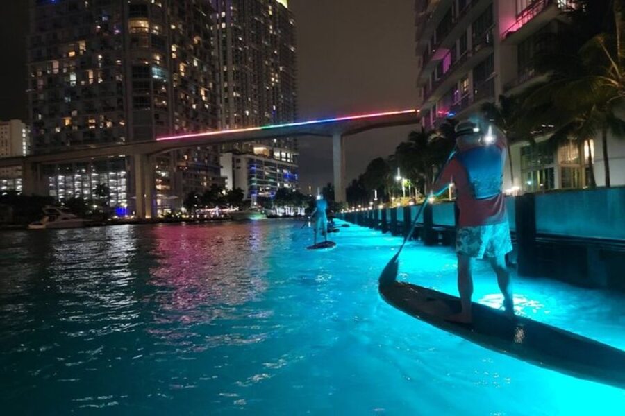 Miami: City Lights SUP or Kayak Night Tour - Meeting under I-95 and getting ready