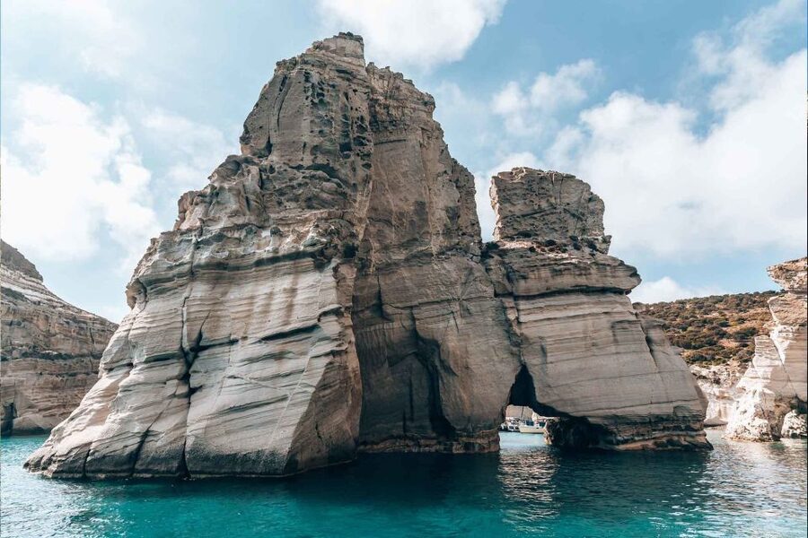 Milos: Full-Day Catamaran Cruise with Paddle Board - Food, drinks, and what is included