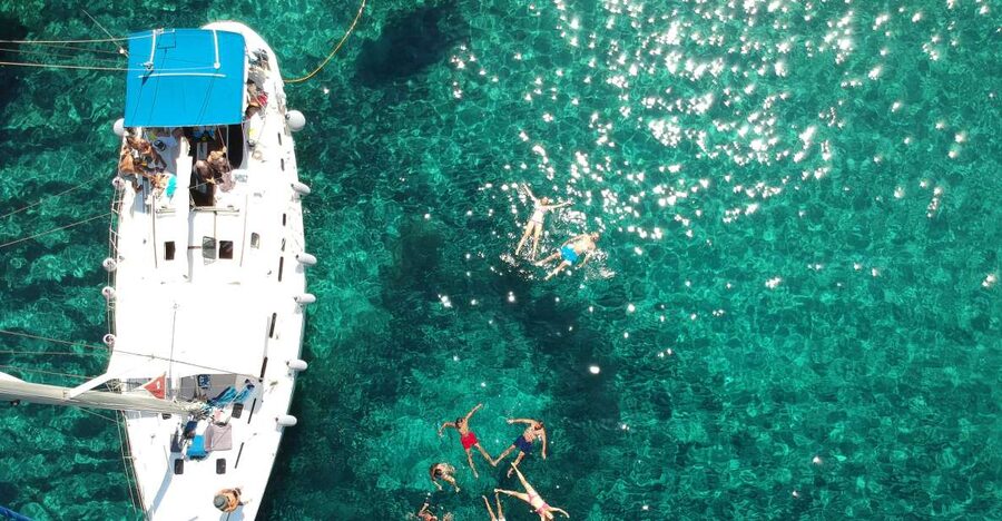 Milos: Milos and Polyaigos Snorkeling and SUP Cruise - Thiorichia and the southern coast