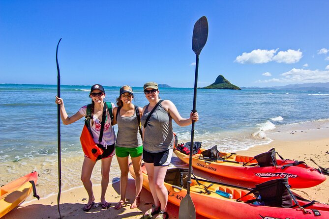 Mokolii Island Self Guided Kayak Tour - Paddling toward Mokoli’i Island