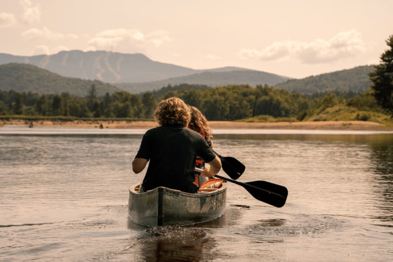 Mont-Tremblant: Self guided kayak/paddleboard on Rouge River - Sandy beaches and public picnic stops