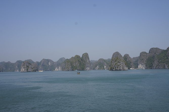 Most favorite full day boat tour with kayaking in Lan Ha bay, Ha Long bay - Getting from Cat Ba town to Ben Beo Wharf