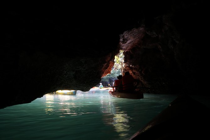 Most favorite full day boat tour with kayaking in Lan Ha bay, Ha Long bay - Lunch and a floating fish stop